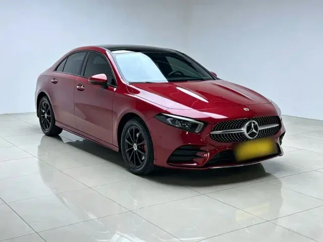 Mercedes-Benz A-Class — Фото автомобиля 3