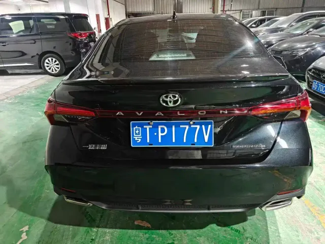 Toyota Avalon — Фото автомобиля 6