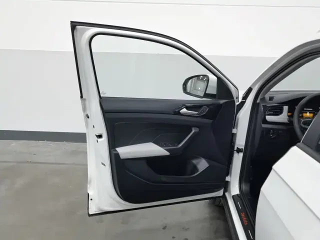 Volkswagen Tharu — Фото автомобиля 8