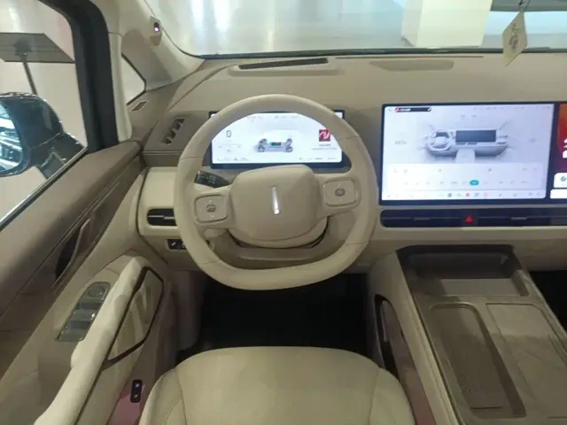 Wey Alpine — Фото автомобиля 14