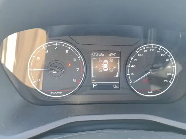 Geely Emgrand — Фото автомобиля 3