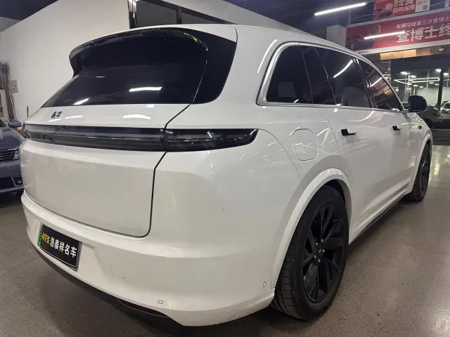 Li Auto L7 — Фото автомобиля 4