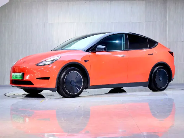 Фотография автомобиля — Tesla Model Y