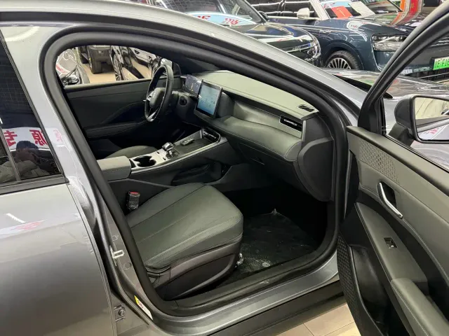 BYD Qin PLUS — Фото автомобиля 16
