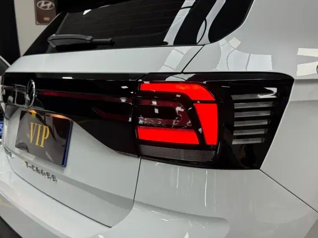 Volkswagen T-Cross — Фото автомобиля 20