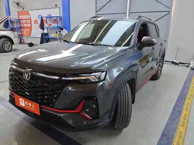 Фотография автомобиля — Changan CS35 Plus