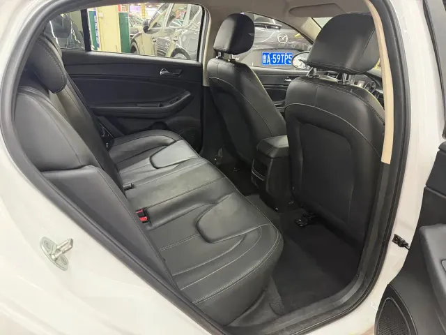 Chery Arrizo 5 — Фото автомобиля 11