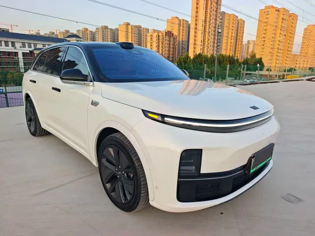 Li Auto L7 — Фото автомобиля 3