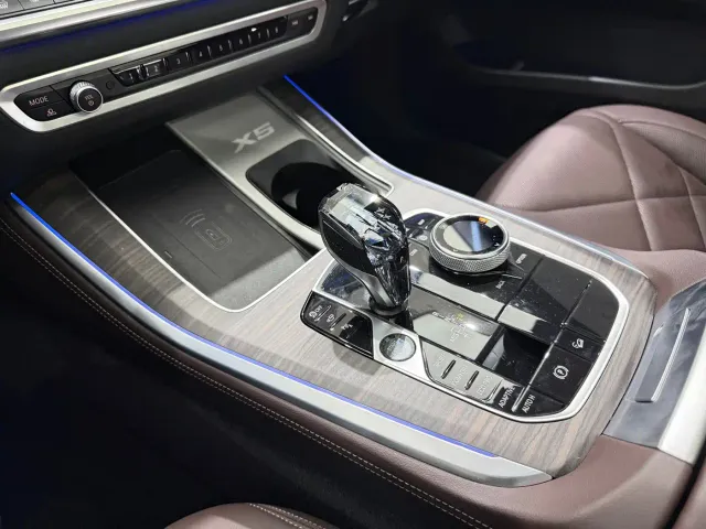 BMW X5 — Фото автомобиля 14