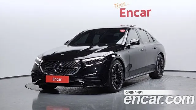 Фотография автомобиля — Mercedes-Benz E-Class
