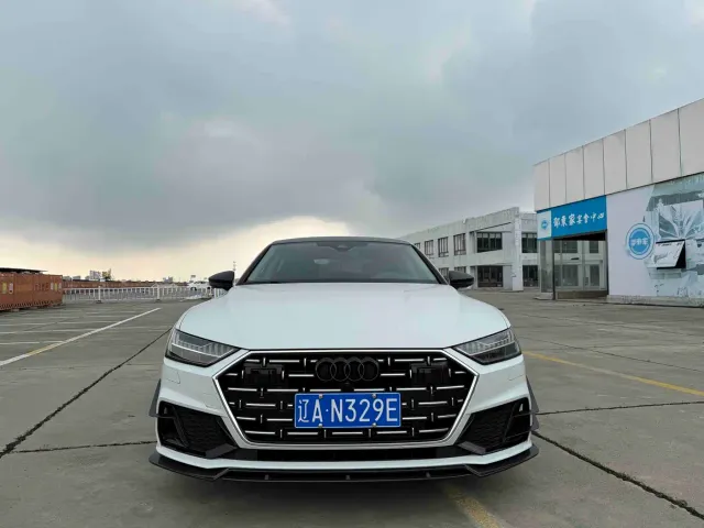 Audi A7L — Фото автомобиля 2