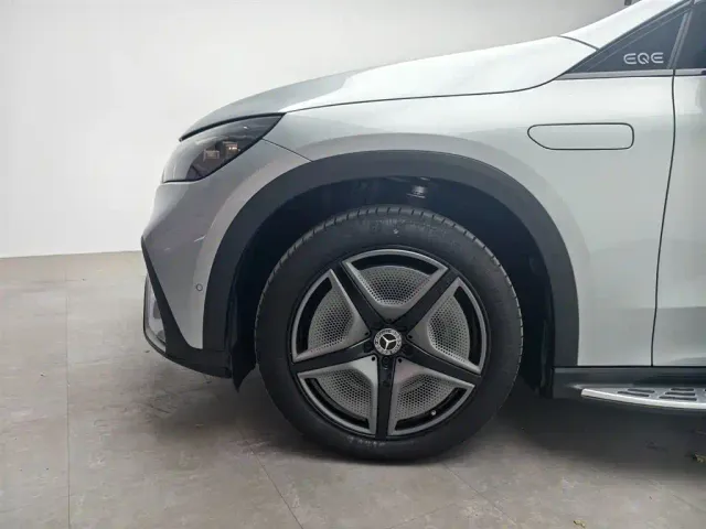 Mercedes-Benz EQE SUV — Фото автомобиля 2