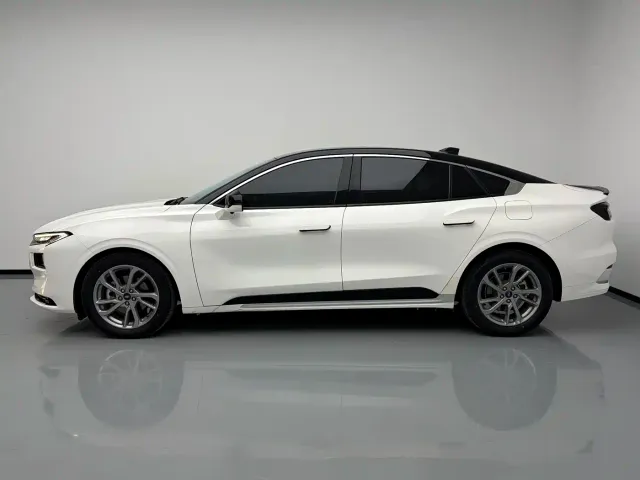 Ford Mondeo — Фото автомобиля 7