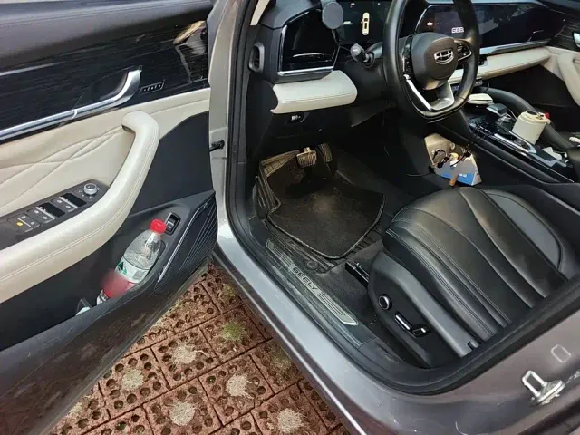 Geely Xingyue L — Фото автомобиля 12