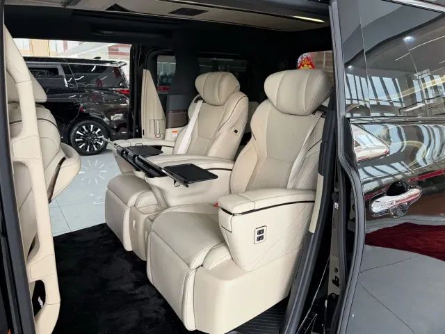 Toyota Alphard — Фото автомобиля 13