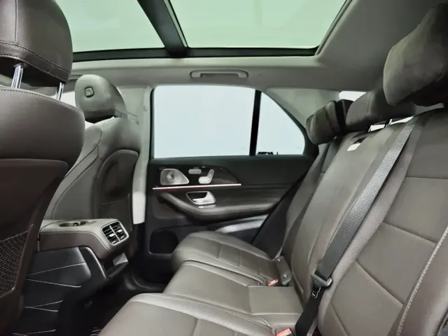 Mercedes-Benz GLE-Class — Фото автомобиля 9