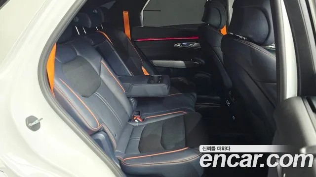 Genesis GV70 — Фото автомобиля 11