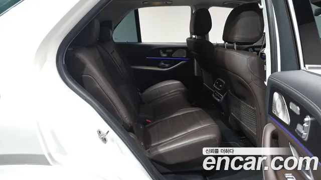 Mercedes-Benz GLE-Class — Фото автомобиля 12