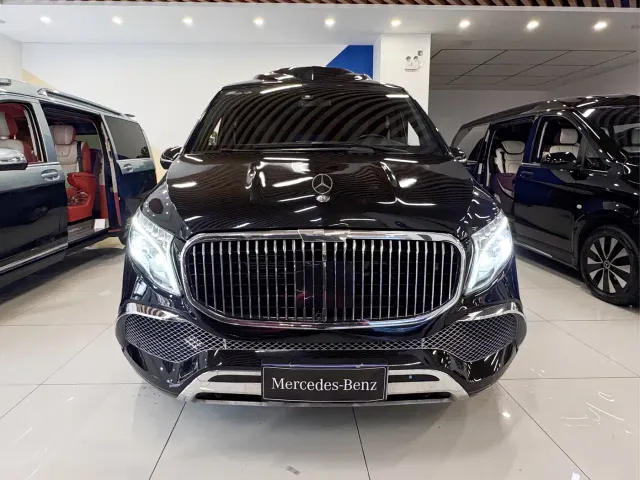 Mercedes-Benz V-Class — Фото автомобиля 2