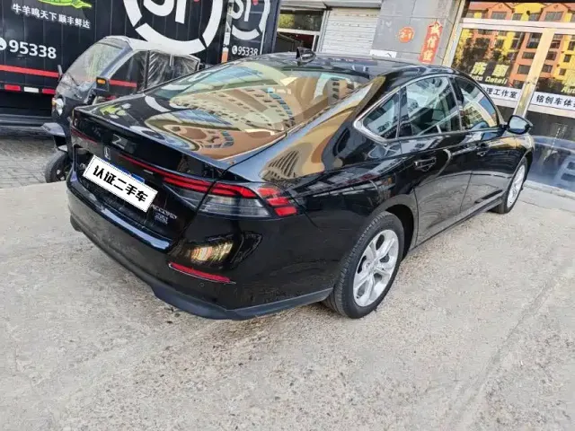 Honda Accord — Фото автомобиля 4