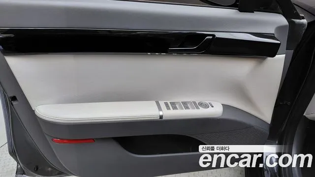 Hyundai Grandeur GN7 — Фото автомобиля 24