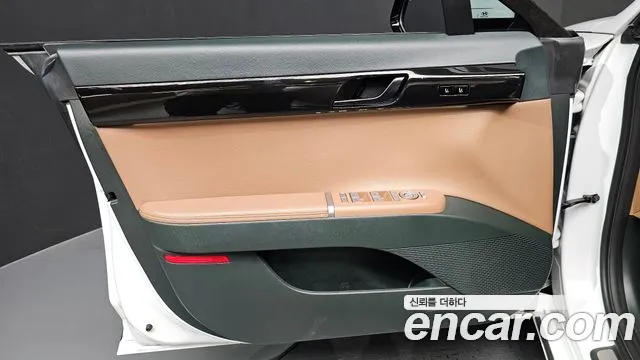 Hyundai Grandeur GN7 — Фото автомобиля 13