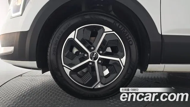Kia Niro The All New — Фото автомобиля 5