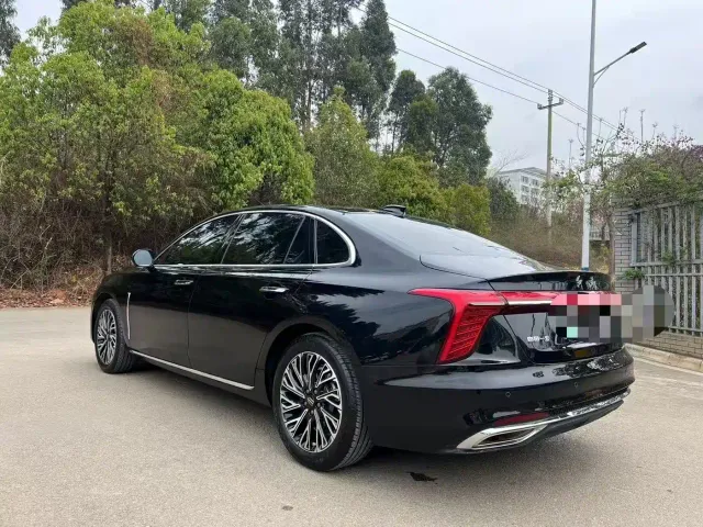Hongqi H5 — Фото автомобиля 7