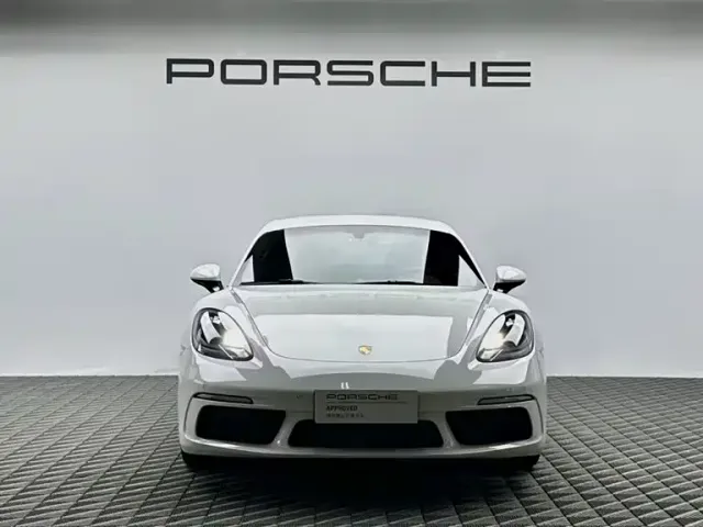 Porsche 718 — Фото автомобиля 2