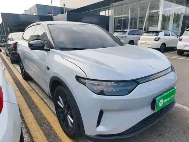 Leapmotor C11 — Фото автомобиля 3