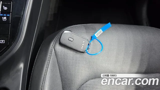 Kia Niro — Фото автомобиля 22