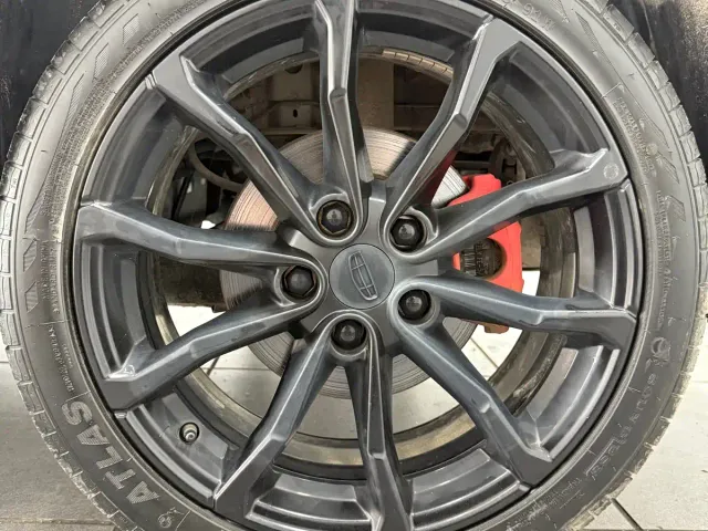 Geely Emgrand S — Фото автомобиля 8