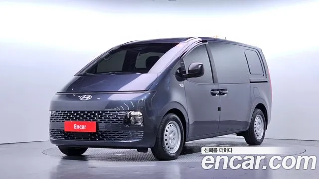 Фотография автомобиля — Hyundai Staria