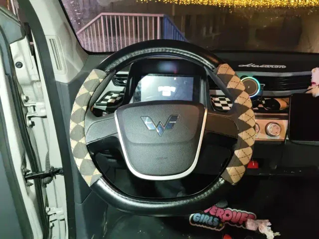 Wuling Hongguang Mini EV — Фото автомобиля 11