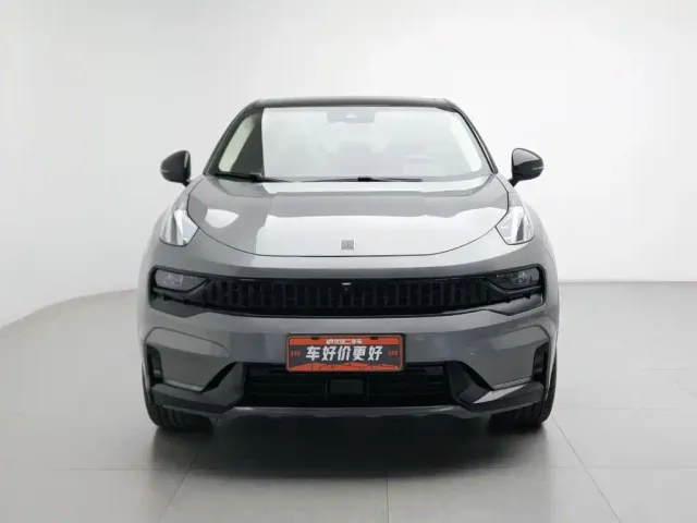 Lynk & Co 05 — Фото автомобиля 3