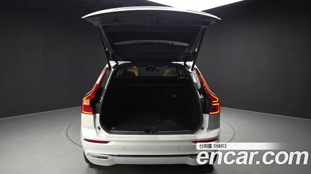Вольво XC60 — Фото автомобиля 27