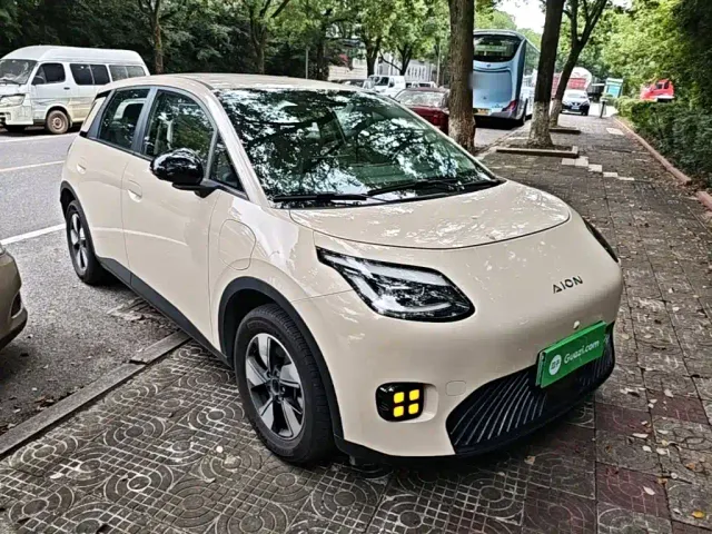 GAC Aion UT — Фото автомобиля 3