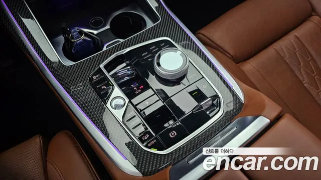 BMW X7 — Фото автомобиля 9