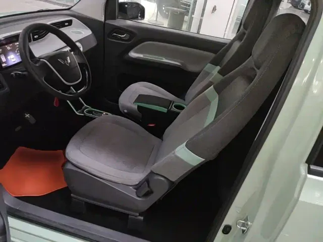 Wuling Hongguang Mini EV — Фото автомобиля 14