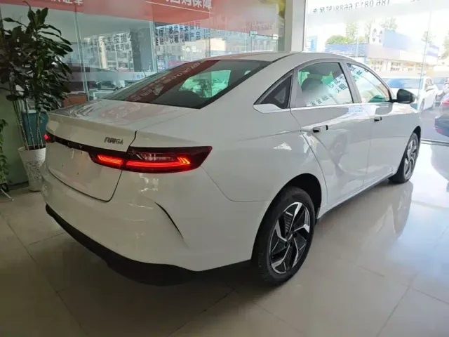 Geely Geometry G6 — Фото автомобиля 6