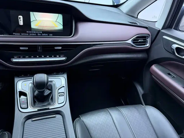 GAC Trumpchi M6 — Фото автомобиля 12