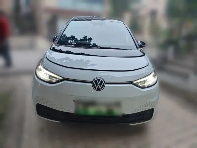 Volkswagen ID.3 — Фото автомобиля 2