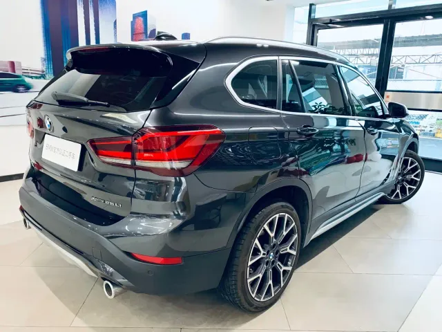 BMW X1 — Фото автомобиля 2
