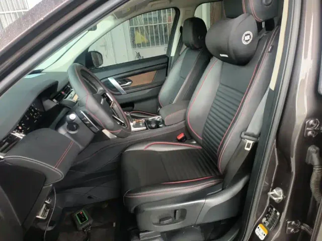 Land Rover Discovery Sport — Фото автомобиля 14