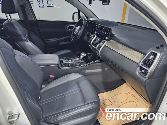 Kia Sorento Sorento 4-е поколение Бензин 2.5T 2WD — Фото автомобиля 9