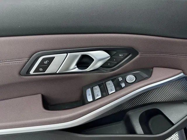 BMW 3 Series — Фото автомобиля 18