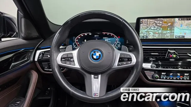 BMW 5 Series — Фото автомобиля 18