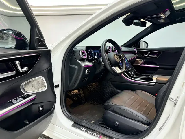 Mercedes-Benz C-Class — Фото автомобиля 4