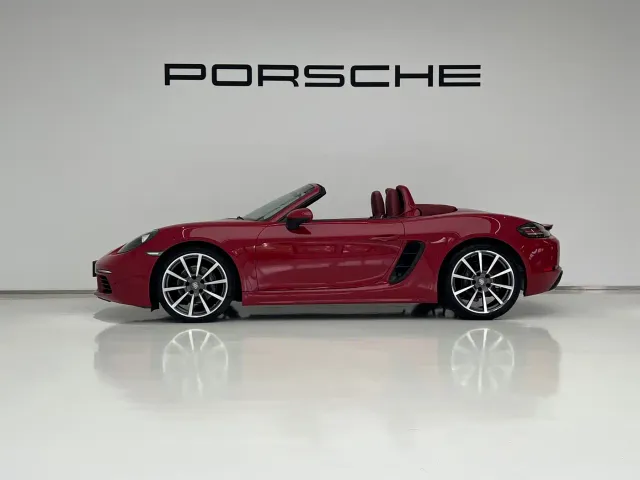 Porsche 718 — Фото автомобиля 2