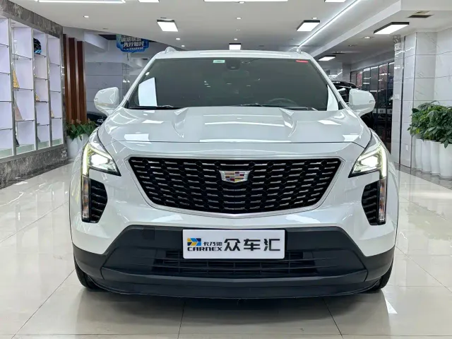 Cadillac XT4 — Фото автомобиля 2